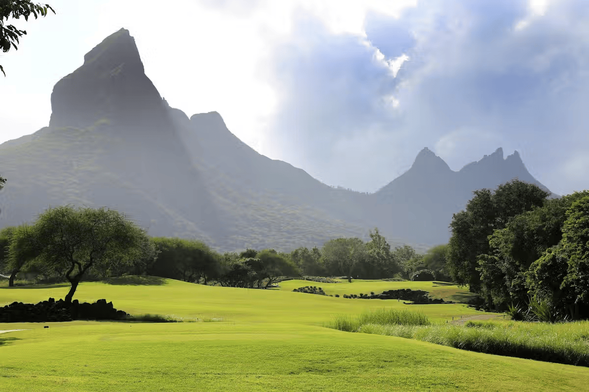 Tamarin Golf Club And Resort